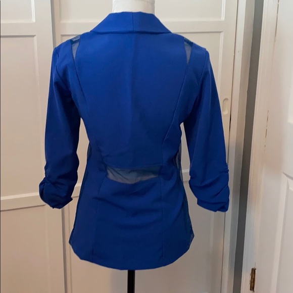 Blue coat - Picture 3 of 5